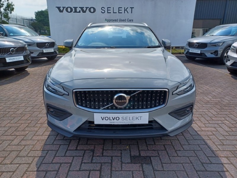 2023 (23) VOLVO V60 2.0 B5P Cross Country Plus 5dr AWD Auto 5551277