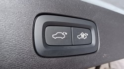 2023 (23) VOLVO V60 2.0 B5P Cross Country Plus 5dr AWD Auto 5551373