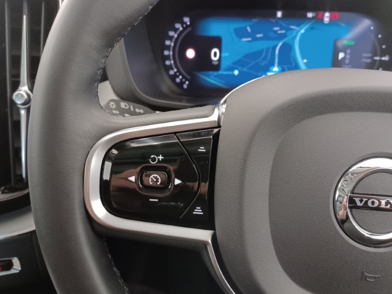 2024 (24) VOLVO XC60 2.0 T6 [350] RC PHEV Plus Dark 5dr AWD Geartronic 5558092