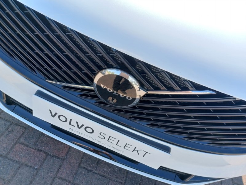 2025 (75) VOLVO XC90 2.0 T8 PHEV Ultra Dark 5dr AWD Geartronic 5614192
