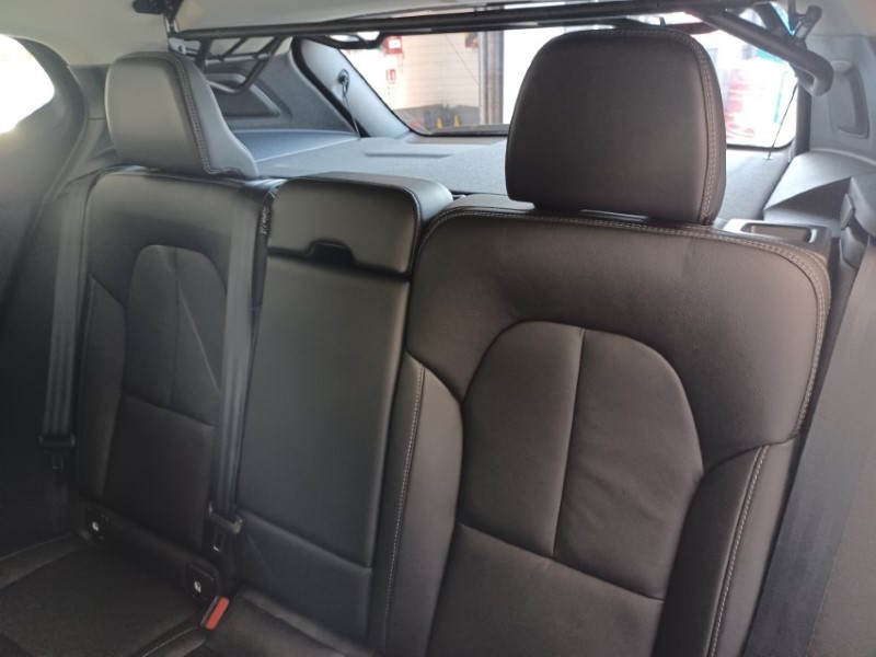 2023 (23) VOLVO XC40 1.5 T5 Recharge PHEV Ultimate Dark 5dr Auto 5569310