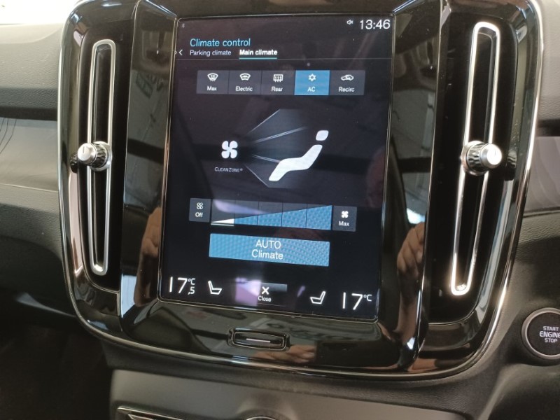 2023 (23) VOLVO XC40 1.5 T5 Recharge PHEV Ultimate Dark 5dr Auto 5569278