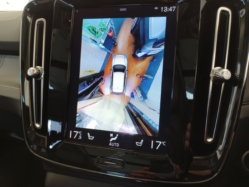 2023 (23) VOLVO XC40 1.5 T5 Recharge PHEV Ultimate Dark 5dr Auto 5569283
