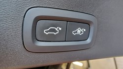 2023 (23) VOLVO XC40 1.5 T5 Recharge PHEV Ultimate Dark 5dr Auto 5569301