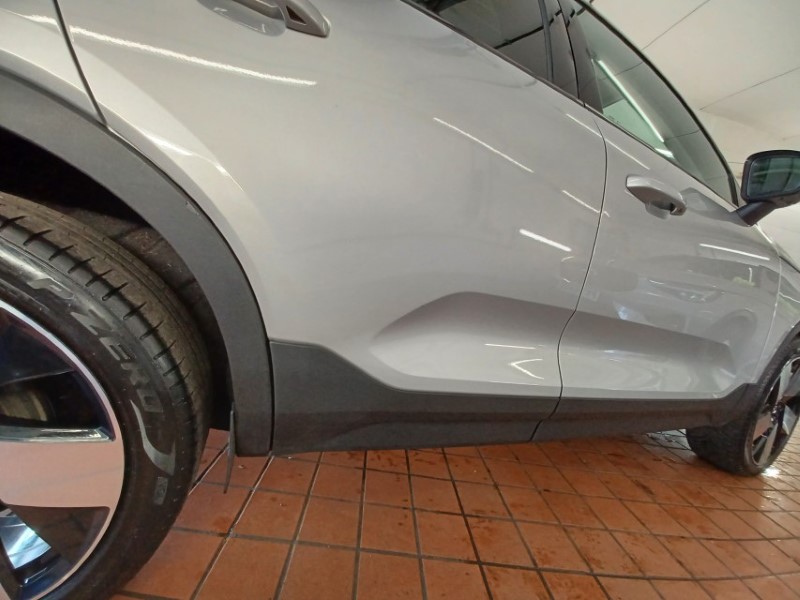 2023 (23) VOLVO XC40 1.5 T5 Recharge PHEV Ultimate Dark 5dr Auto 5569317