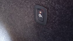 2023 (23) VOLVO XC40 2.0 B3P Plus Dark 5dr Auto 5578494