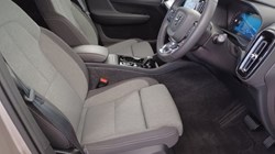 2023 (23) VOLVO XC40 2.0 B3P Plus Dark 5dr Auto 5578488