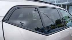 2023 (23) VOLVO XC40 2.0 B3P Plus Dark 5dr Auto 5578521