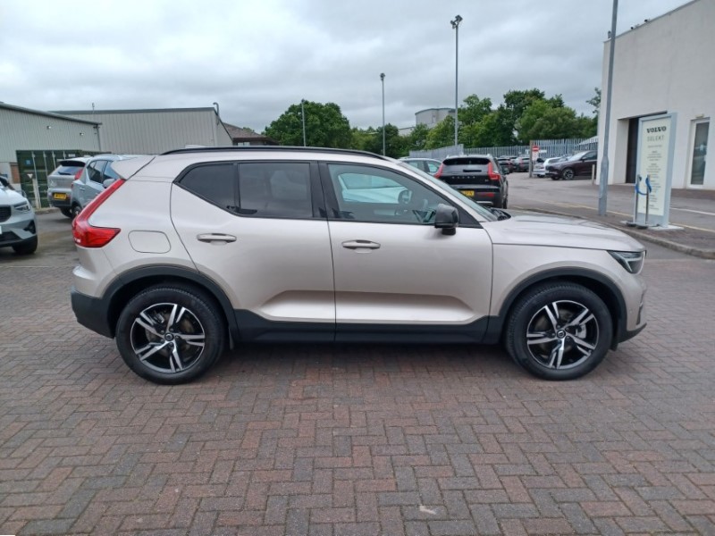2023 (23) VOLVO XC40 2.0 B3P Plus Dark 5dr Auto 5578474