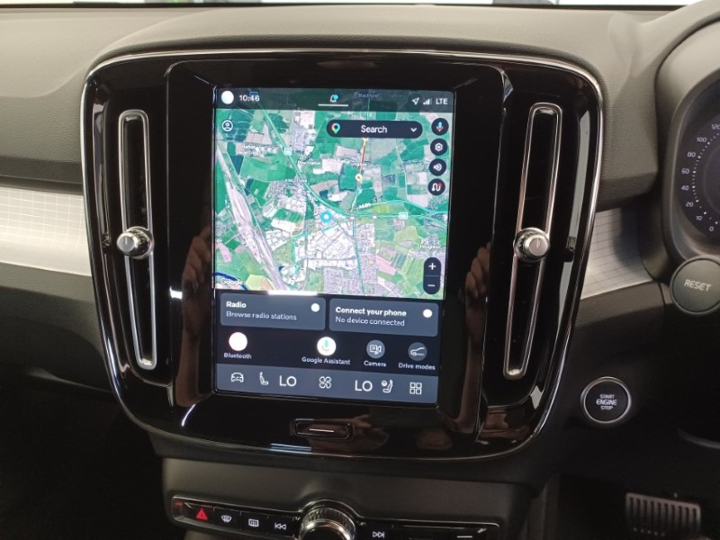 2023 (23) VOLVO XC40 2.0 B3P Plus Dark 5dr Auto 5578480