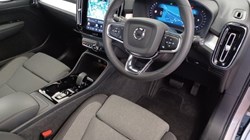 2023 (23) VOLVO XC40 2.0 B3P Plus Dark 5dr Auto 5578487