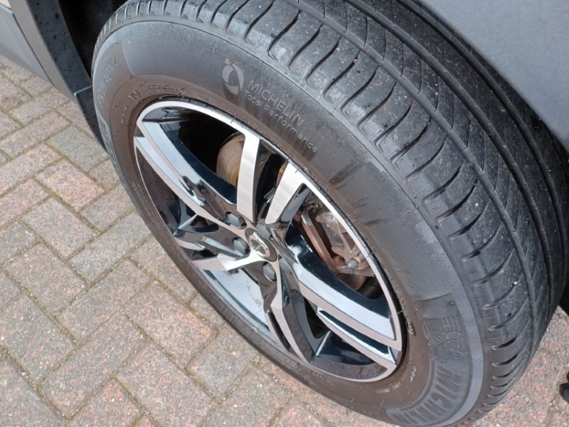 2023 (23) VOLVO XC40 2.0 B3P Plus Dark 5dr Auto 5578516