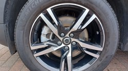 2023 (23) VOLVO XC40 2.0 B3P Plus Dark 5dr Auto 5578514