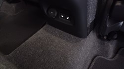2023 (23) VOLVO XC40 2.0 B3P Plus Dark 5dr Auto 5578498