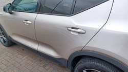2023 (23) VOLVO XC40 2.0 B3P Plus Dark 5dr Auto 5578517