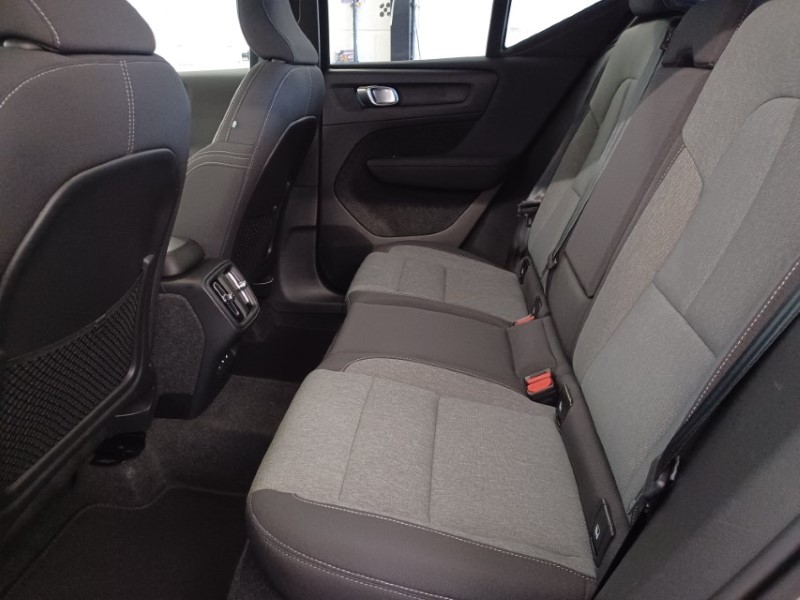 2023 (23) VOLVO XC40 2.0 B3P Plus Dark 5dr Auto 5578507