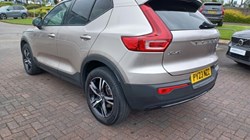2023 (23) VOLVO XC40 2.0 B3P Plus Dark 5dr Auto 5578470