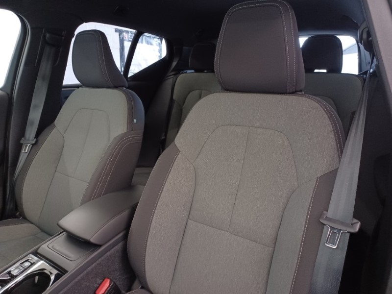 2023 (23) VOLVO XC40 2.0 B3P Plus Dark 5dr Auto 5578506