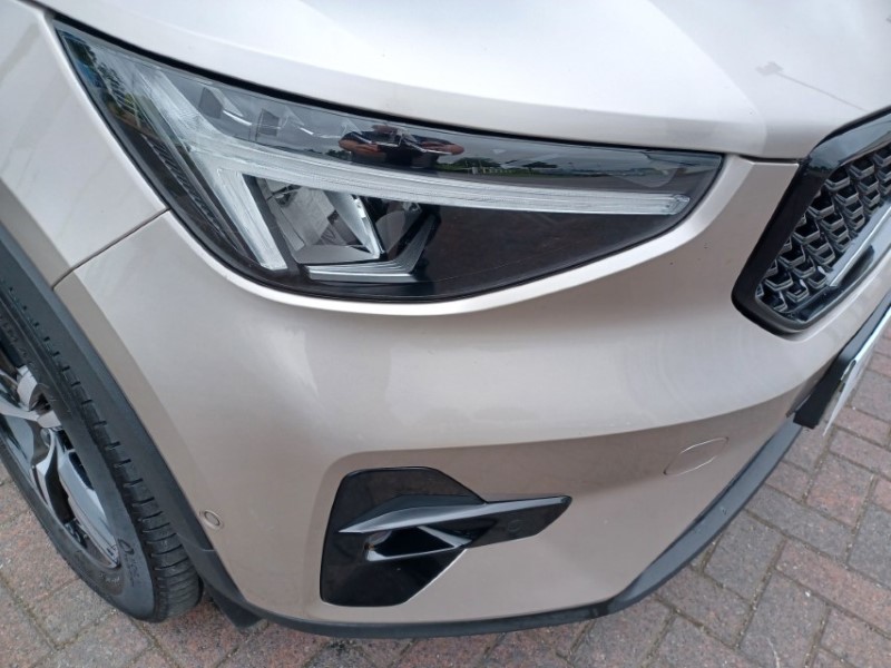 2023 (23) VOLVO XC40 2.0 B3P Plus Dark 5dr Auto 5578511