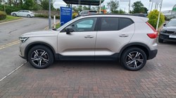 2023 (23) VOLVO XC40 2.0 B3P Plus Dark 5dr Auto 5578473