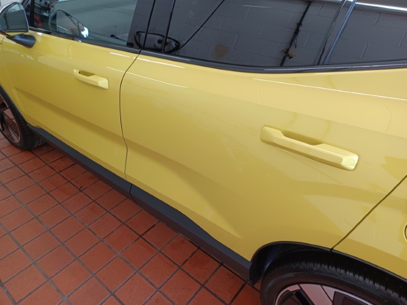 2025 (75) VOLVO EX30 200kW SM Extended Range Ultra 69kWh 5dr Auto 5628843
