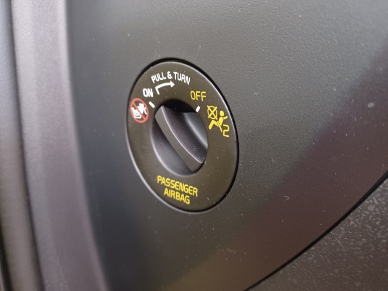 2025 (75) VOLVO EX30 200kW SM Extended Range Ultra 69kWh 5dr Auto 5628811