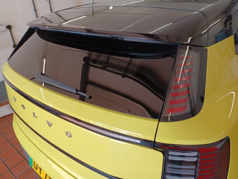 2025 (75) VOLVO EX30 200kW SM Extended Range Ultra 69kWh 5dr Auto 5628851