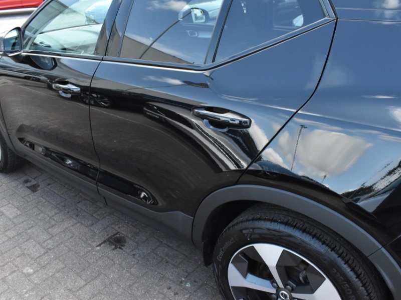 2025 (75) VOLVO XC40 2.0 B3P Plus Dark 5dr Auto 5637980