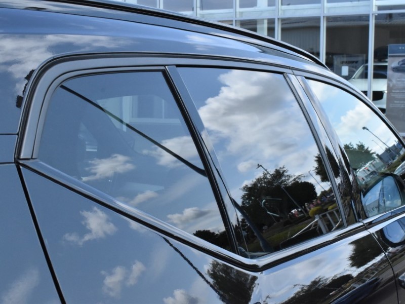 2025 (75) VOLVO XC40 2.0 B3P Plus Dark 5dr Auto 5637984
