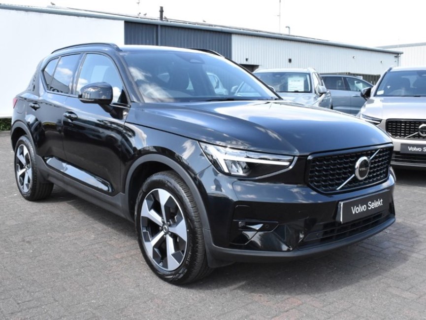 2025 (75) VOLVO XC40 2.0 B3P Plus Dark 5dr Auto