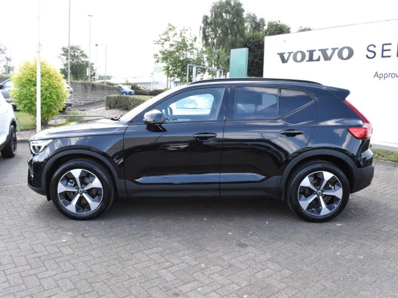 2025 (75) VOLVO XC40 2.0 B3P Plus Dark 5dr Auto 5637939
