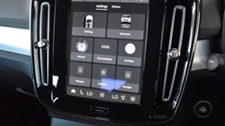 2025 (75) VOLVO XC40 2.0 B3P Plus Dark 5dr Auto 5637950