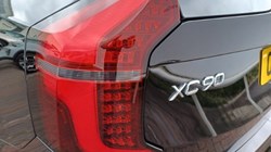 2025 (75) VOLVO XC90 2.0 T8 PHEV Plus Pro Dark 5dr AWD Geartronic 5661564
