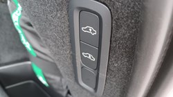 2025 (75) VOLVO XC90 2.0 T8 PHEV Plus Pro Dark 5dr AWD Geartronic 5661533