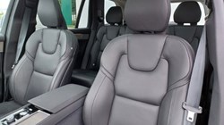 2025 (75) VOLVO XC90 2.0 T8 PHEV Plus Pro Dark 5dr AWD Geartronic 5661528