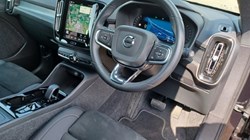 2024 (24) VOLVO XC40 2.0 B3P Plus Dark 5dr Auto 5634435