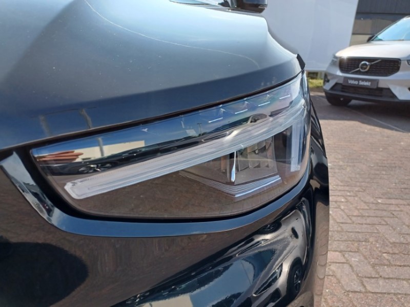 2024 (24) VOLVO XC40 2.0 B3P Plus Dark 5dr Auto 5634459