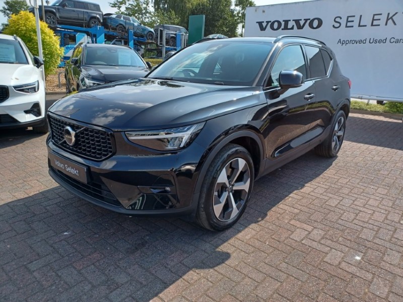 2024 (24) VOLVO XC40 2.0 B3P Plus Dark 5dr Auto 5634411