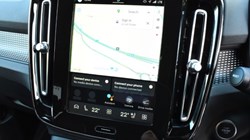2024 (24) VOLVO XC40 2.0 B3P Plus Dark 5dr Auto 5634419