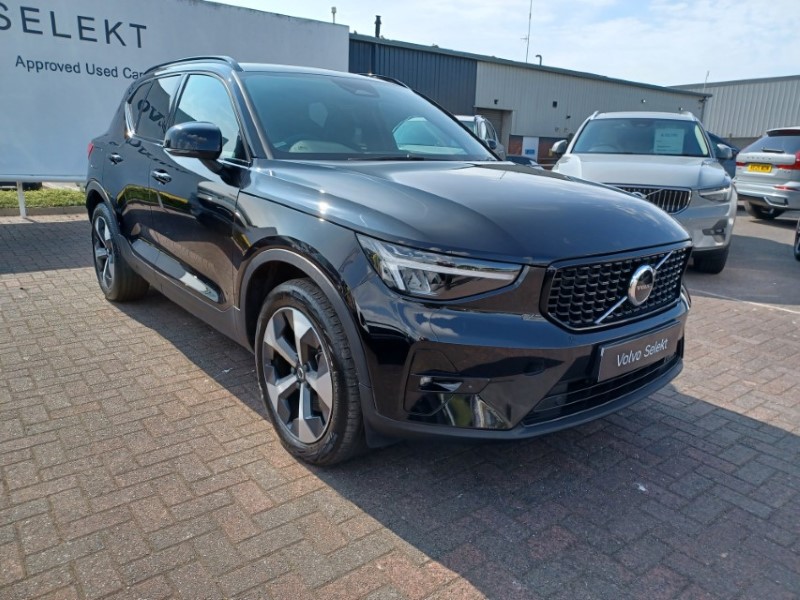 2024 (24) VOLVO XC40 2.0 B3P Plus Dark 5dr Auto