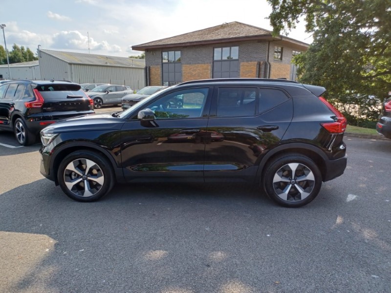 2024 (24) VOLVO XC40 2.0 B3P Plus Dark 5dr Auto 5634416