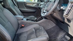 2024 (24) VOLVO XC40 2.0 B3P Plus Dark 5dr Auto 5634436