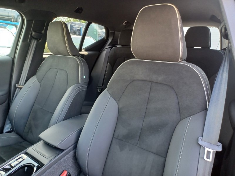 2024 (24) VOLVO XC40 2.0 B3P Plus Dark 5dr Auto 5634446