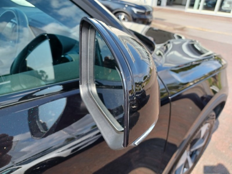 2024 (24) VOLVO XC40 2.0 B3P Plus Dark 5dr Auto 5634455