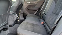 2024 (24) VOLVO XC40 2.0 B3P Plus Dark 5dr Auto 5634447