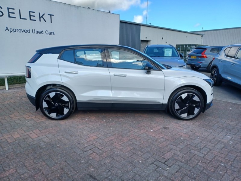 2024 (74) VOLVO EX30 200kW SM Extended Range Plus 69kWh 5dr Auto 5663684