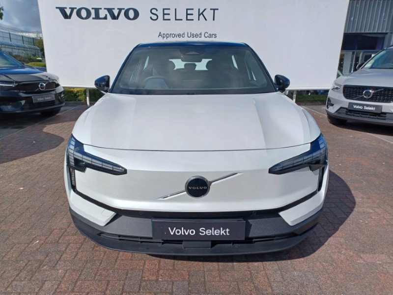 2024 (74) VOLVO EX30 200kW SM Extended Range Plus 69kWh 5dr Auto 5663679