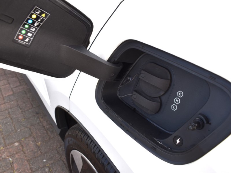 2024 (74) VOLVO EX30 200kW SM Extended Range Plus 69kWh 5dr Auto 5663766