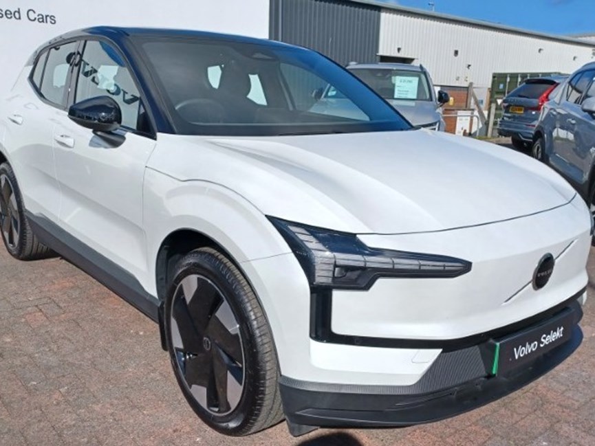 2024 (74) VOLVO EX30 200kW SM Extended Range Plus 69kWh 5dr Auto