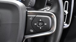 2019 (19) VOLVO XC40 1.5 T3 Inscription 5dr 5681750